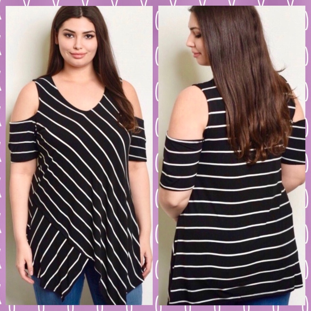 Woman’s plus size cold shoulder 1x left only